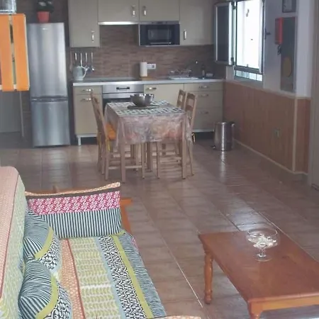 Playa Honda Sleeps 5 Wifi * Playa Honda (Lanzarote)